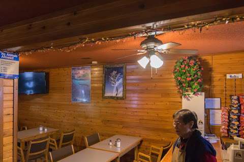 Athabasca Cafe & Dining Lounge